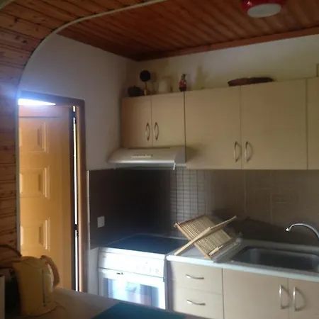 펜션 Niki 네오스마르마라스